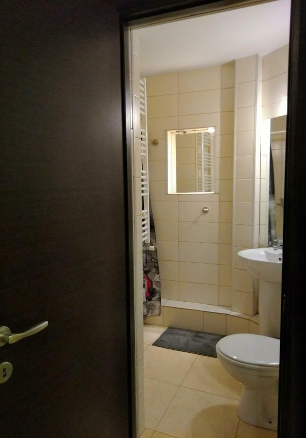 Apartamento Cozy Downtown Oasis Bucarest Exterior foto