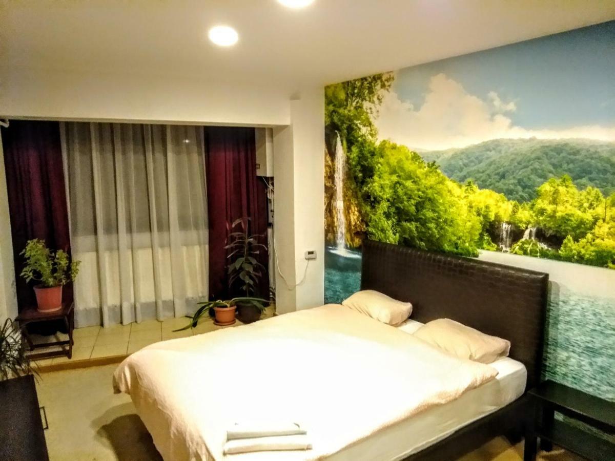 Apartamento Cozy Downtown Oasis Bucarest Exterior foto